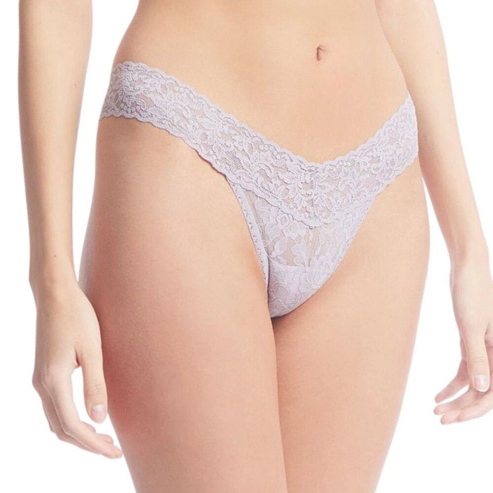 NWT Hanky Panky 4911 Signature Lace Low Rise Thong, Steel (Greyish Lavender)